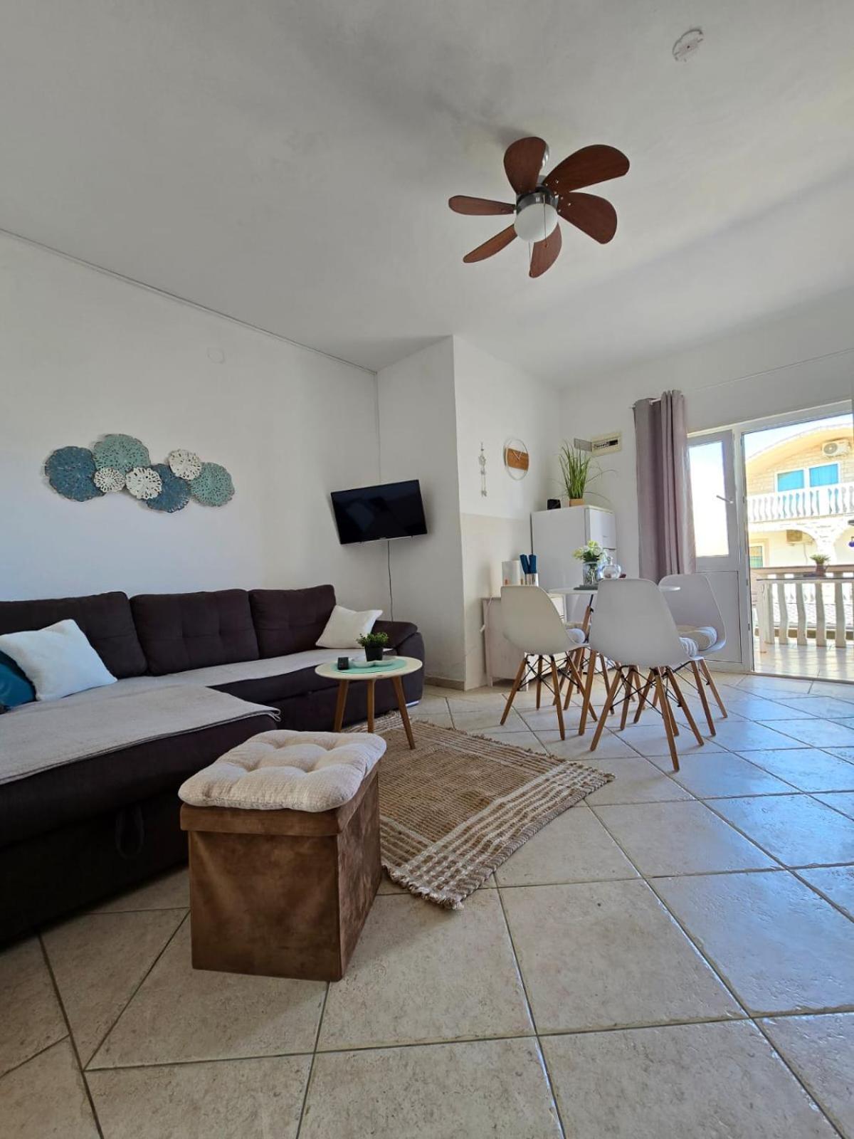 Apartment Melani Vir Exterior photo