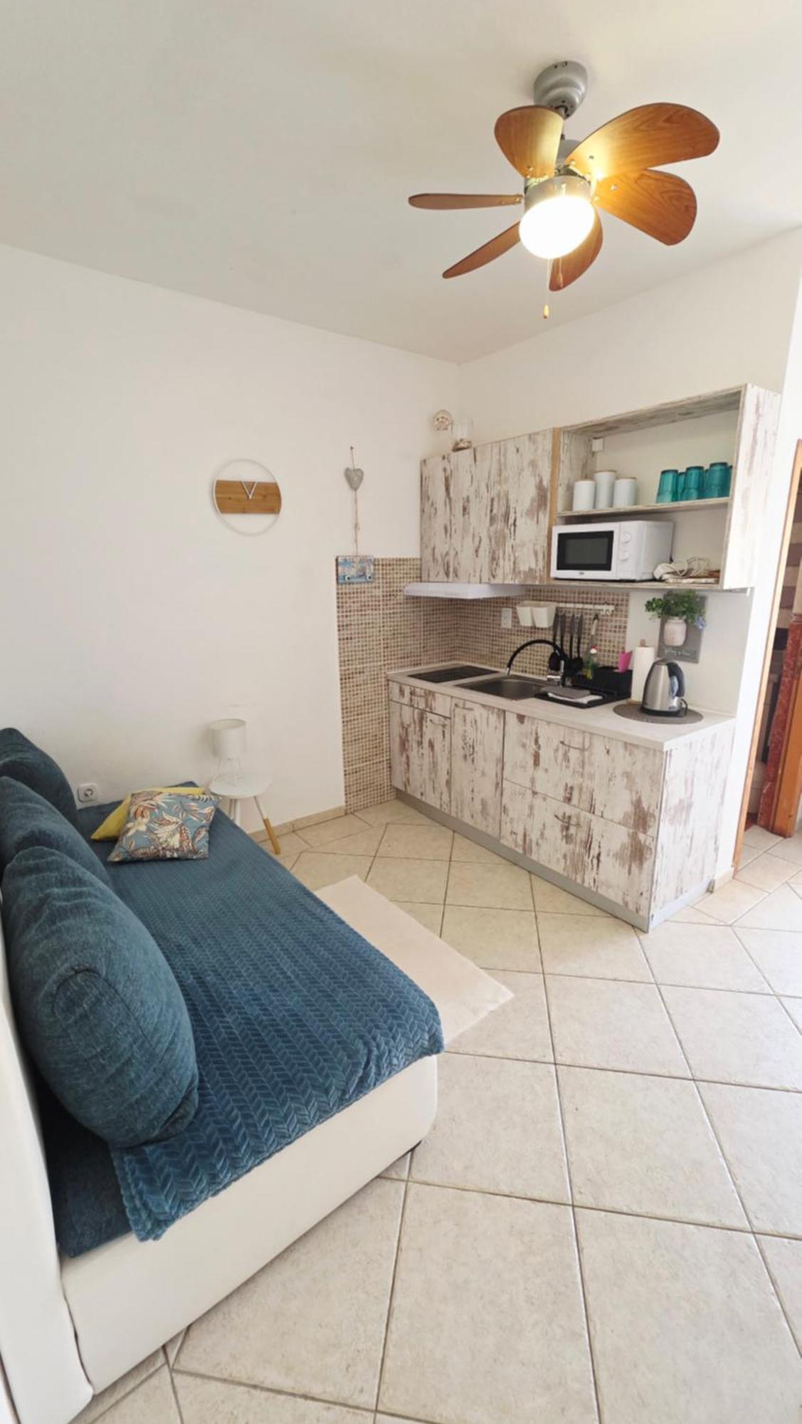 Apartment Melani Vir Exterior photo